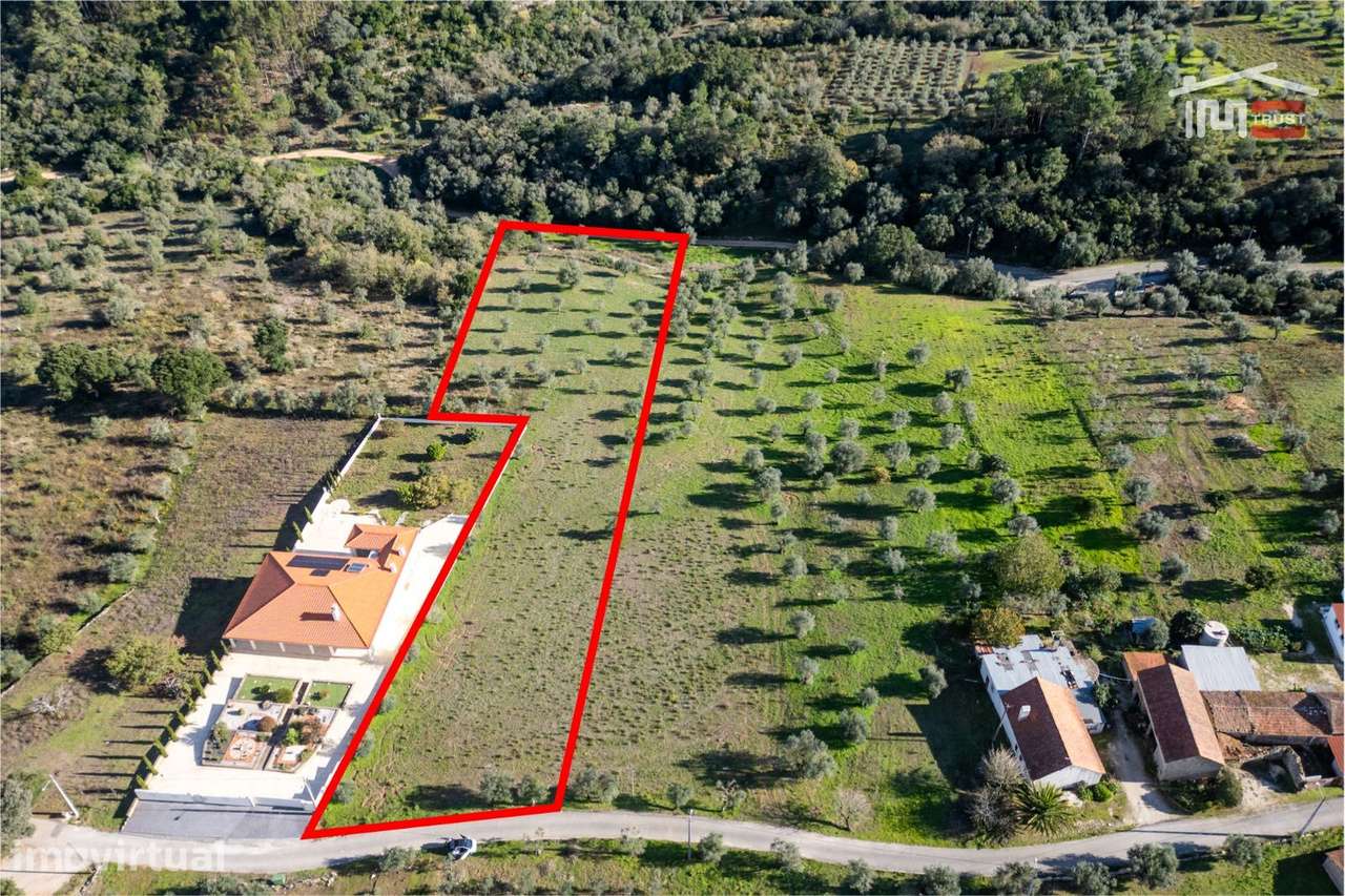 TERRENO COM 6.316,50 M2 SITUADO EM ATOUGUIA NUMA ZONA HABITACIONAL ... - Grande imagem: 2/14