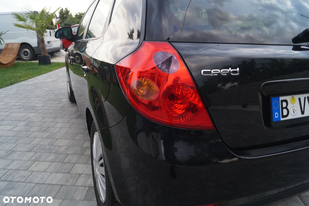 Kia Ceed - 18