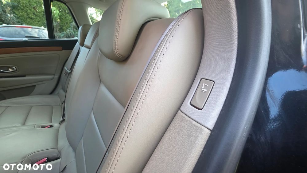 Renault Laguna V6 dCi 235 FAP GT - 24