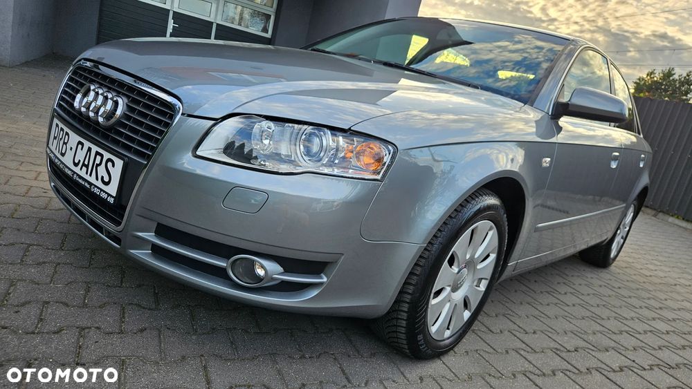 Audi A4 Limousine - 15