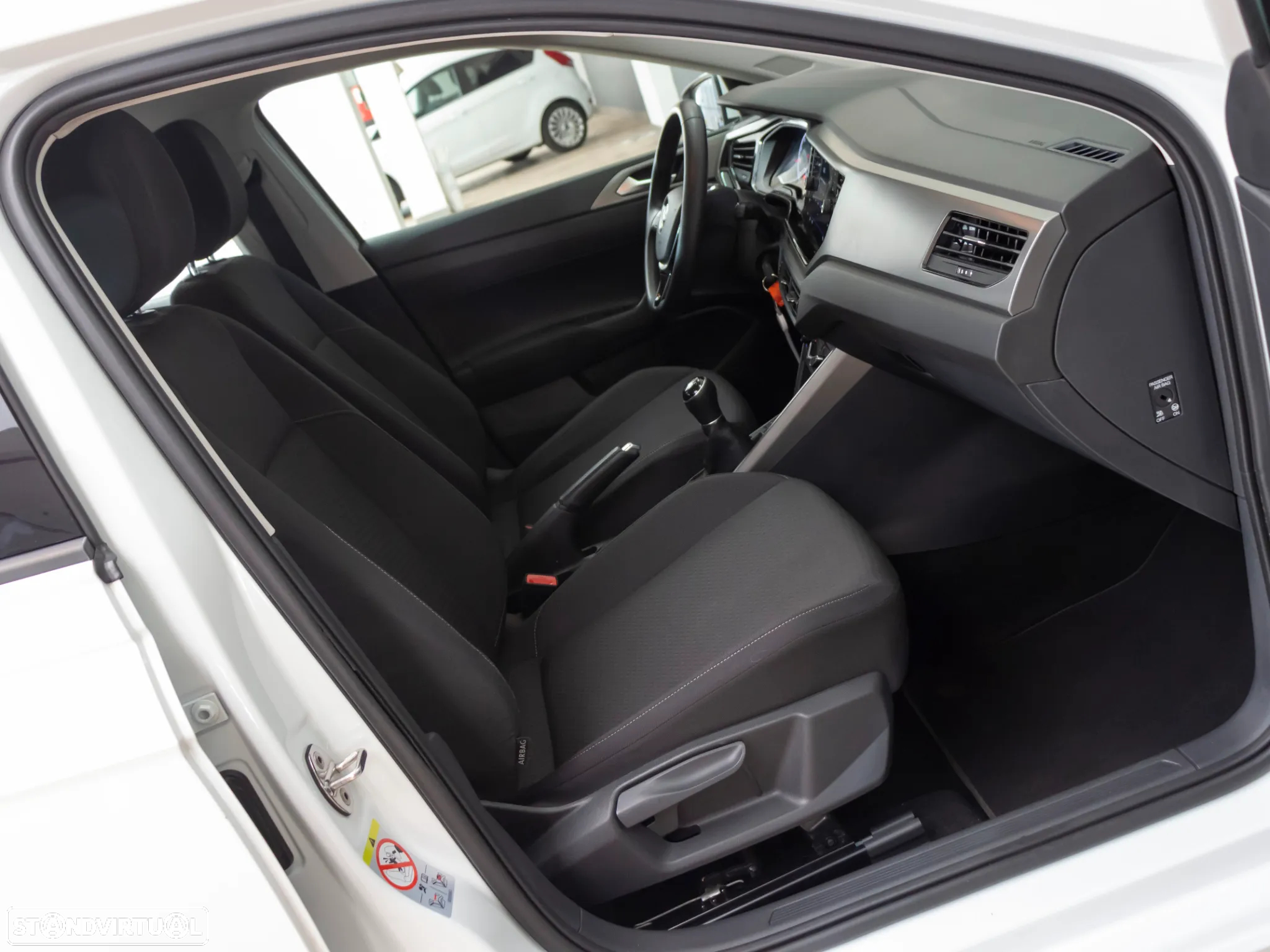 VW Polo 1.0 TSI Confortline - 12