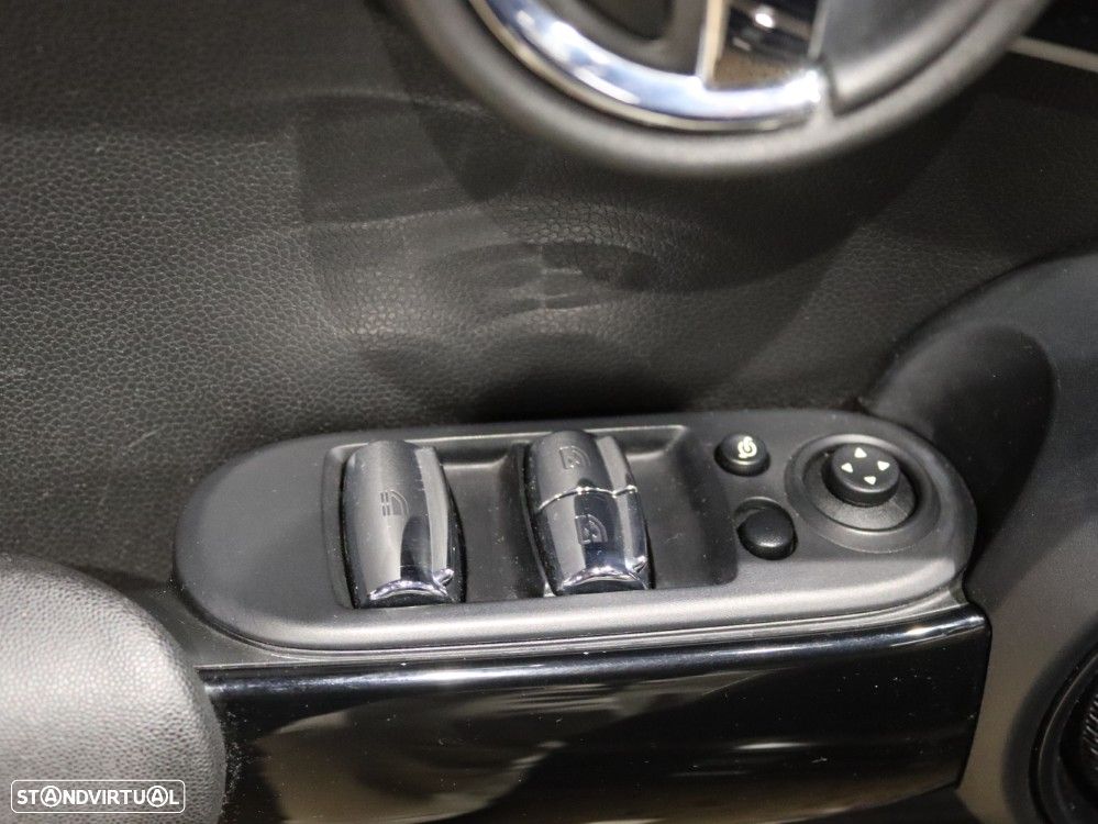 MINI Cabrio Cooper Premium Classic Auto - 19