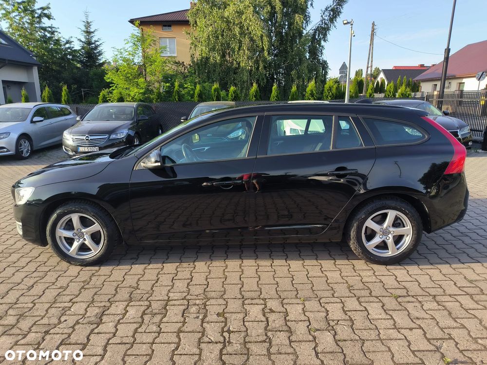 Volvo V60 D2 Drive-E Dynamic Edition (Kinetic) - 17