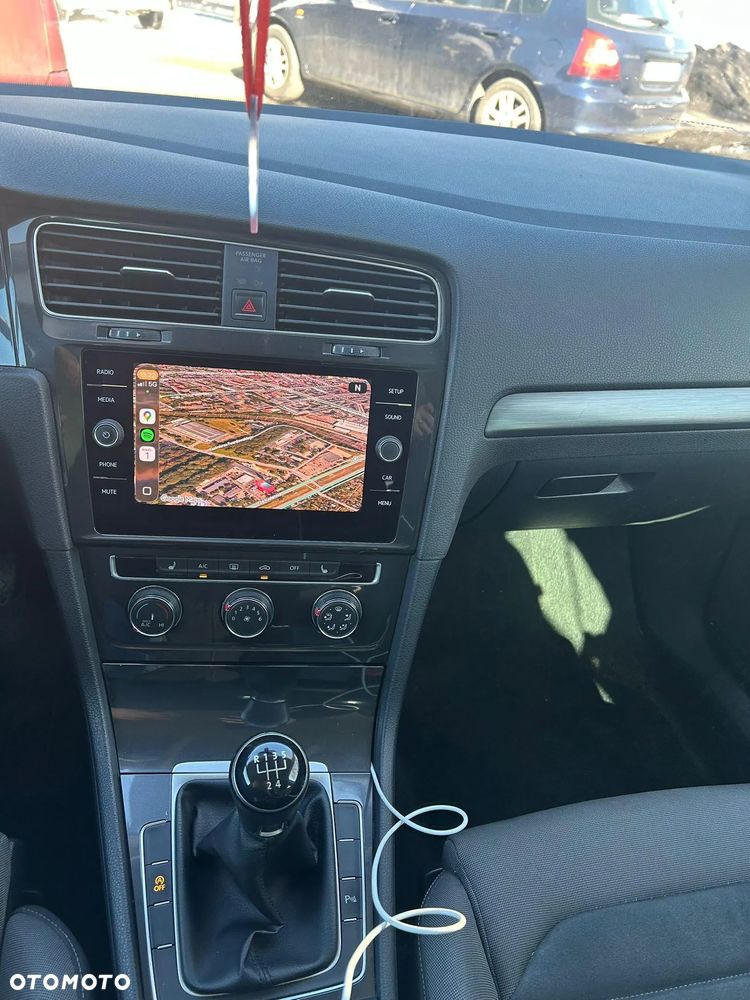 Volkswagen Golf - 9