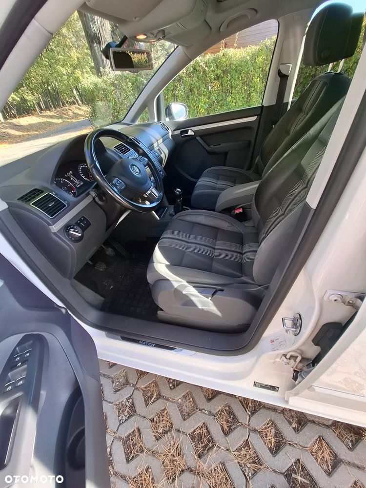 Volkswagen Touran 1.6 TDI DPF BlueMotion Technology MATCH - 27