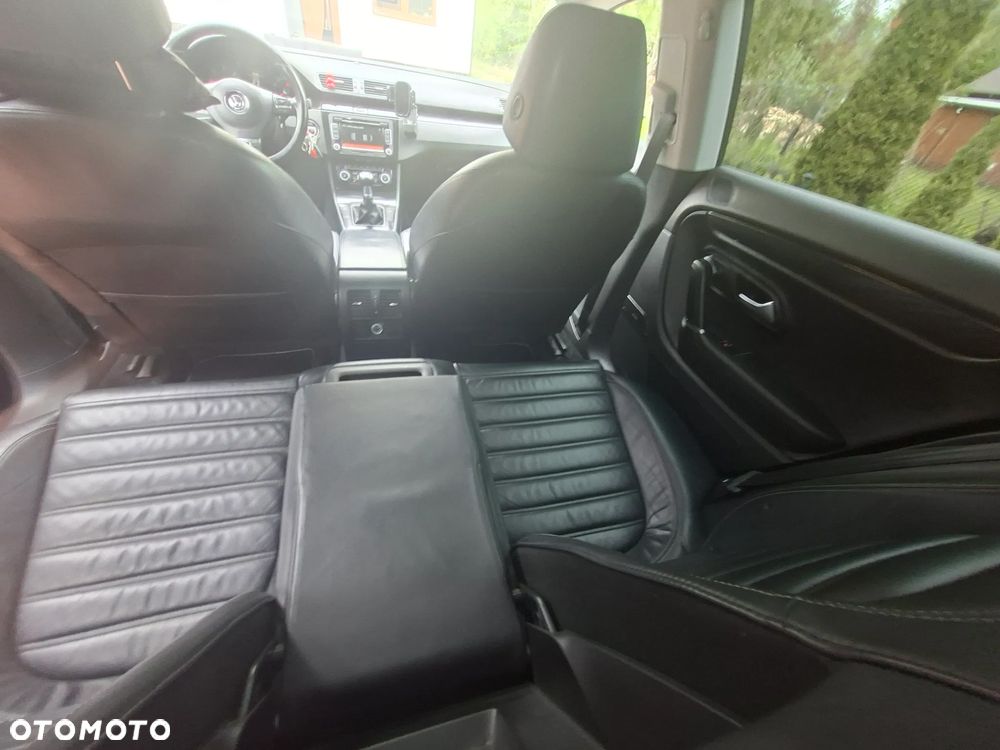 Volkswagen Passat 2.0 TDI Comfortline - 15