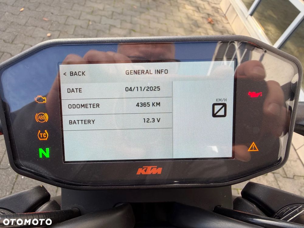 KTM Duke - 9