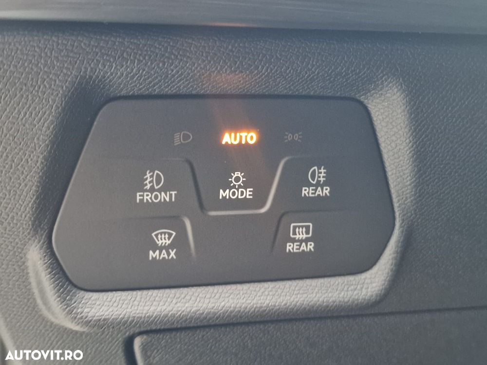 Cupra Leon 1.4 e-Hybrid (180 kW System) VZ - 12