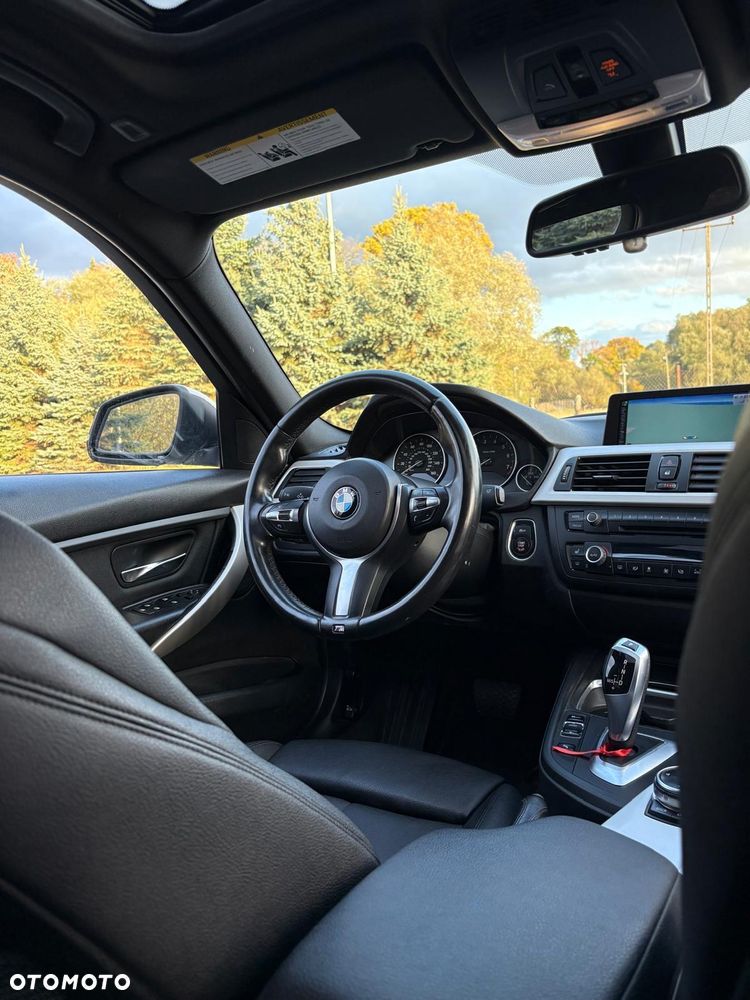 BMW Seria 3 320i xDrive Sport-Aut Luxury Line - 11