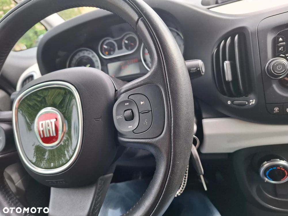 Fiat 500L Urban 1.4 16V Lounge - 24