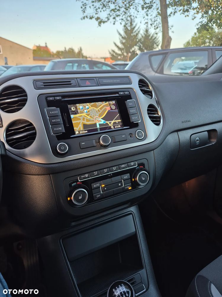 Volkswagen Tiguan - 16
