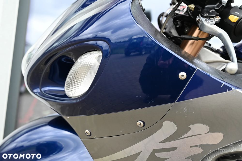 Suzuki GSX-R - 35