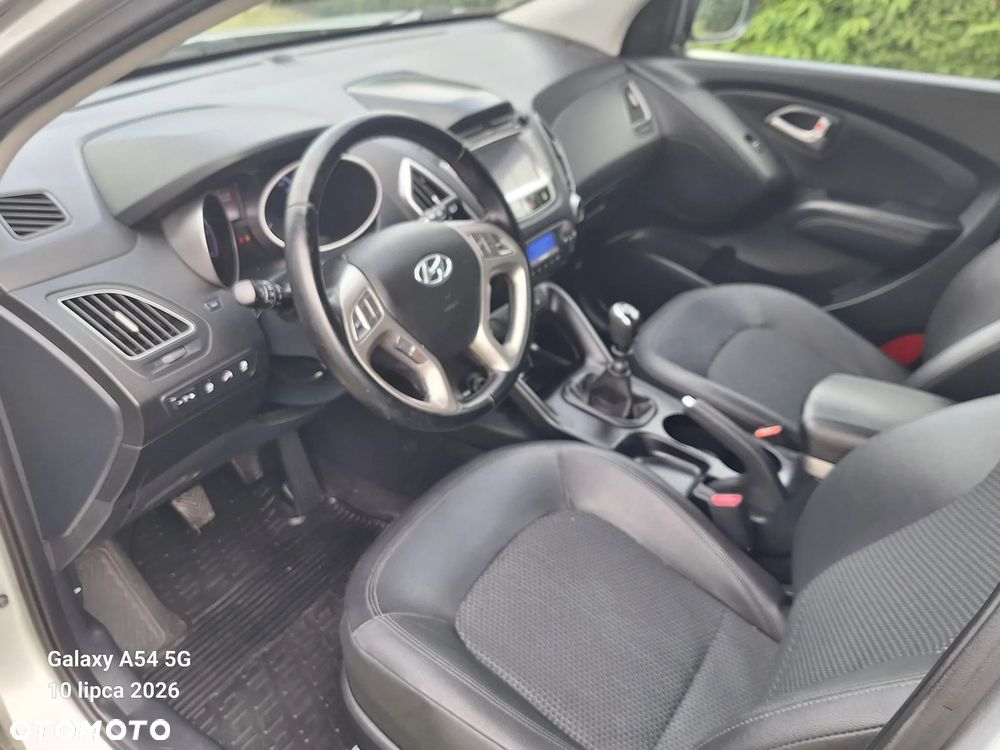 Hyundai ix35 1.7 CRDi Premium 2WD - 18