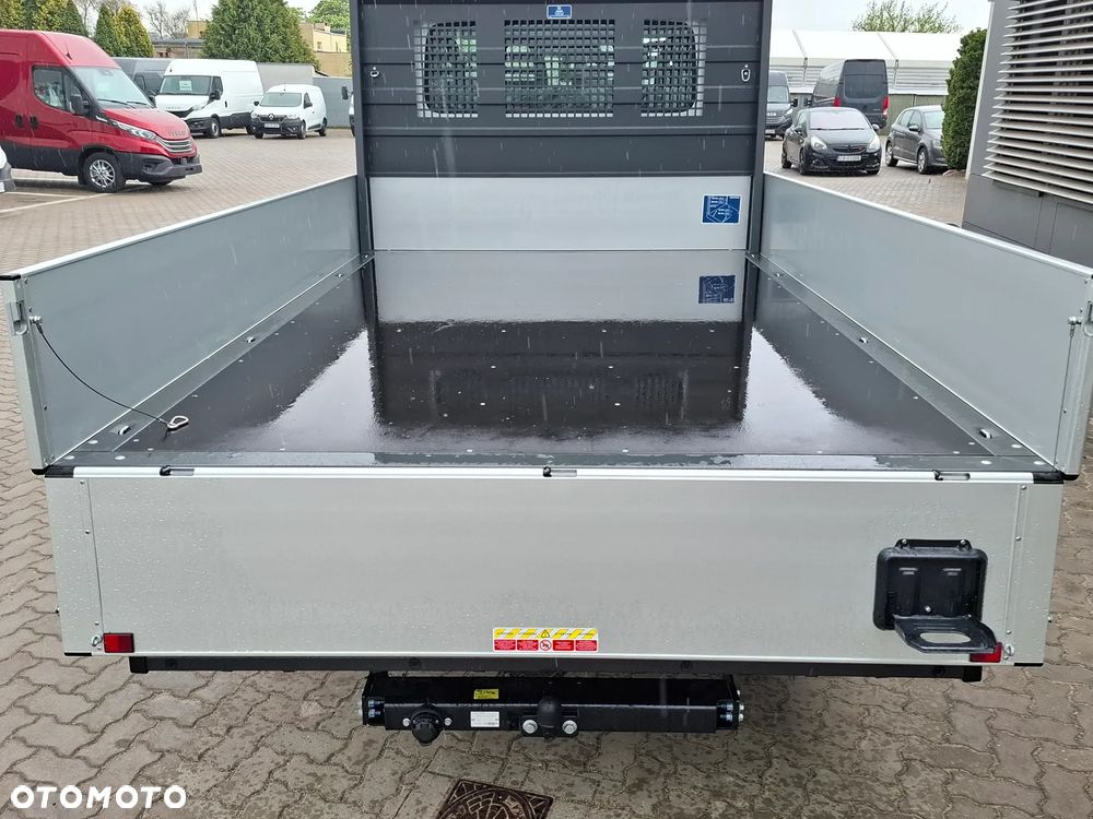 Iveco Daily 35S18HD, 7-osobowy, skrzyniowy - 7