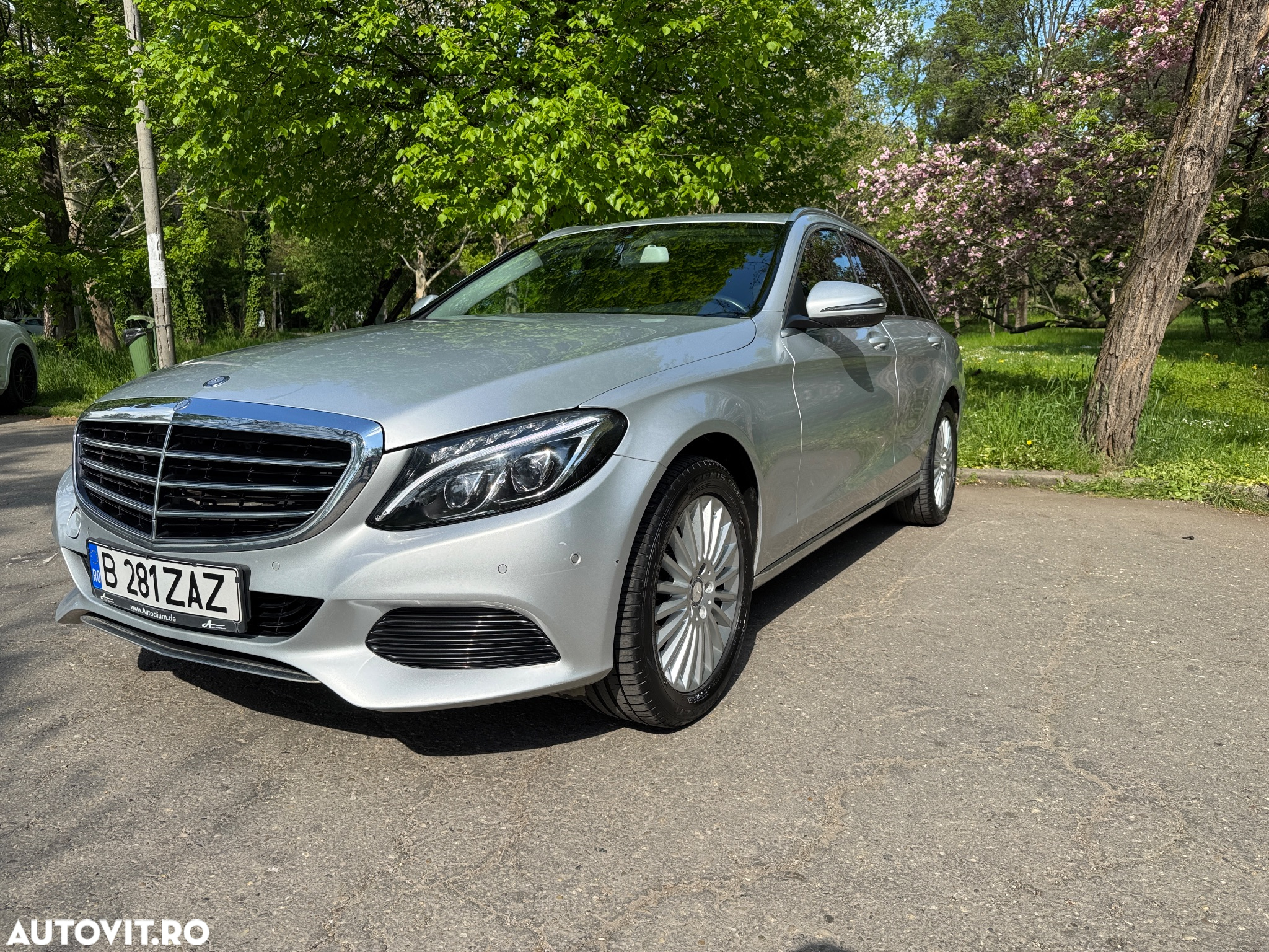 Mercedes-Benz C 220 (BlueTEC) d T 7G-TRONIC Avantgarde - 2