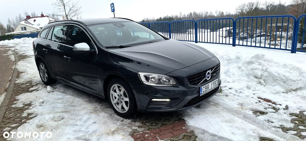 Volvo V60 D3 R-Design - 1