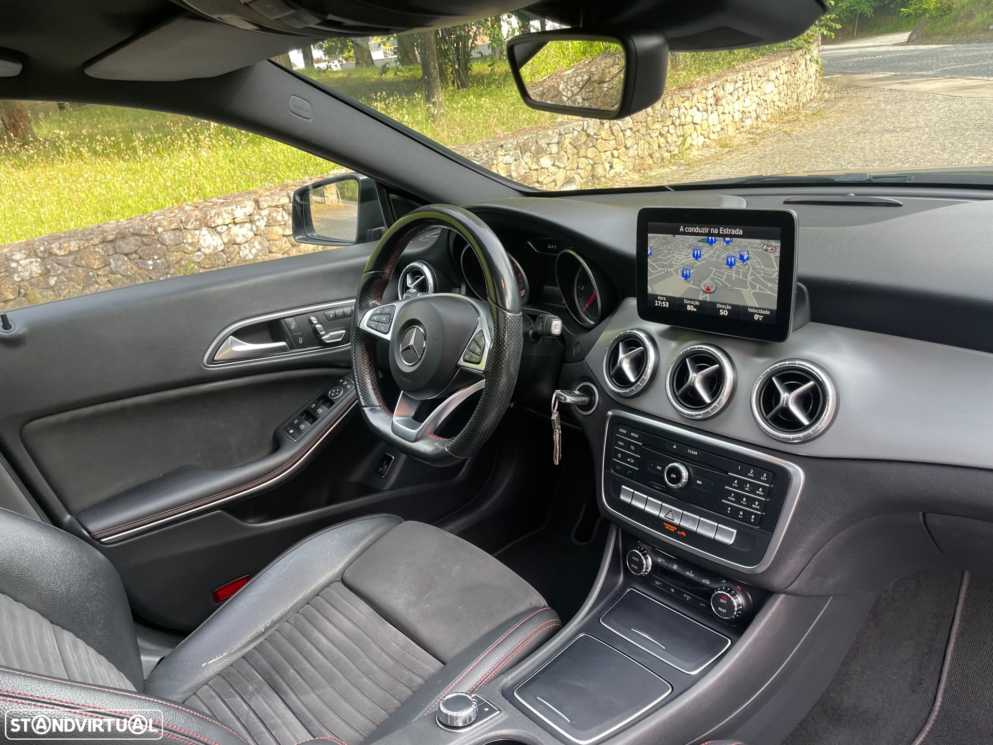Mercedes-Benz CLA 180 d Shooting Brake AMG Line Aut. - 33