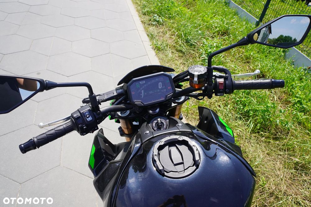 Kawasaki Z 900 - 6