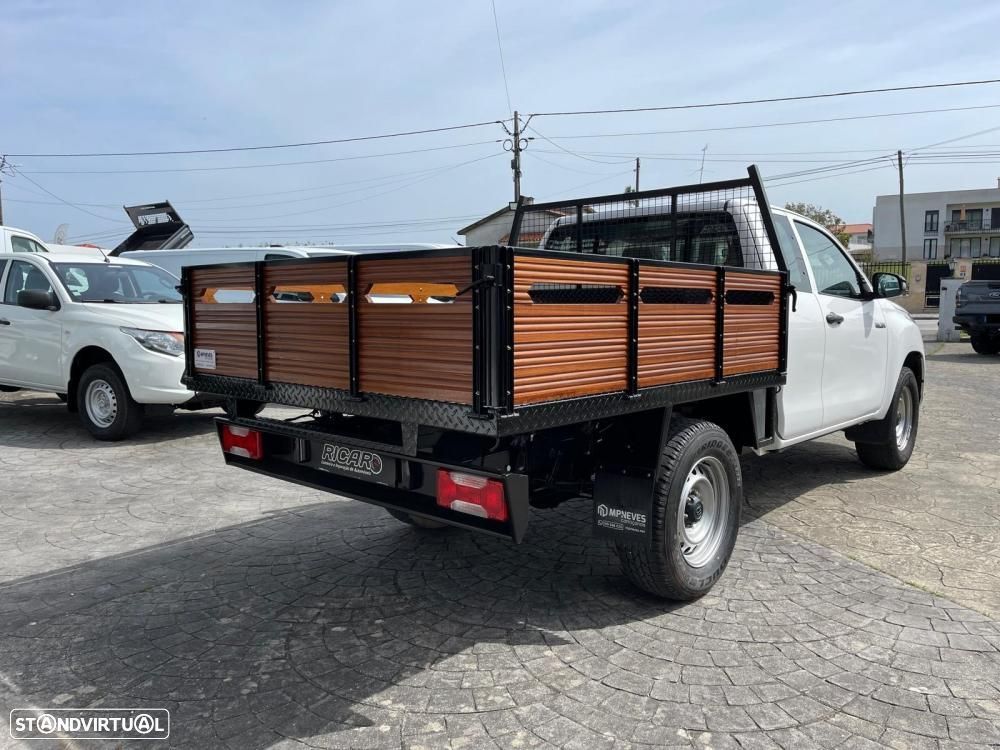 Toyota Hilux HILUX 2.4 D 4W2 VIII (150CV) - 7