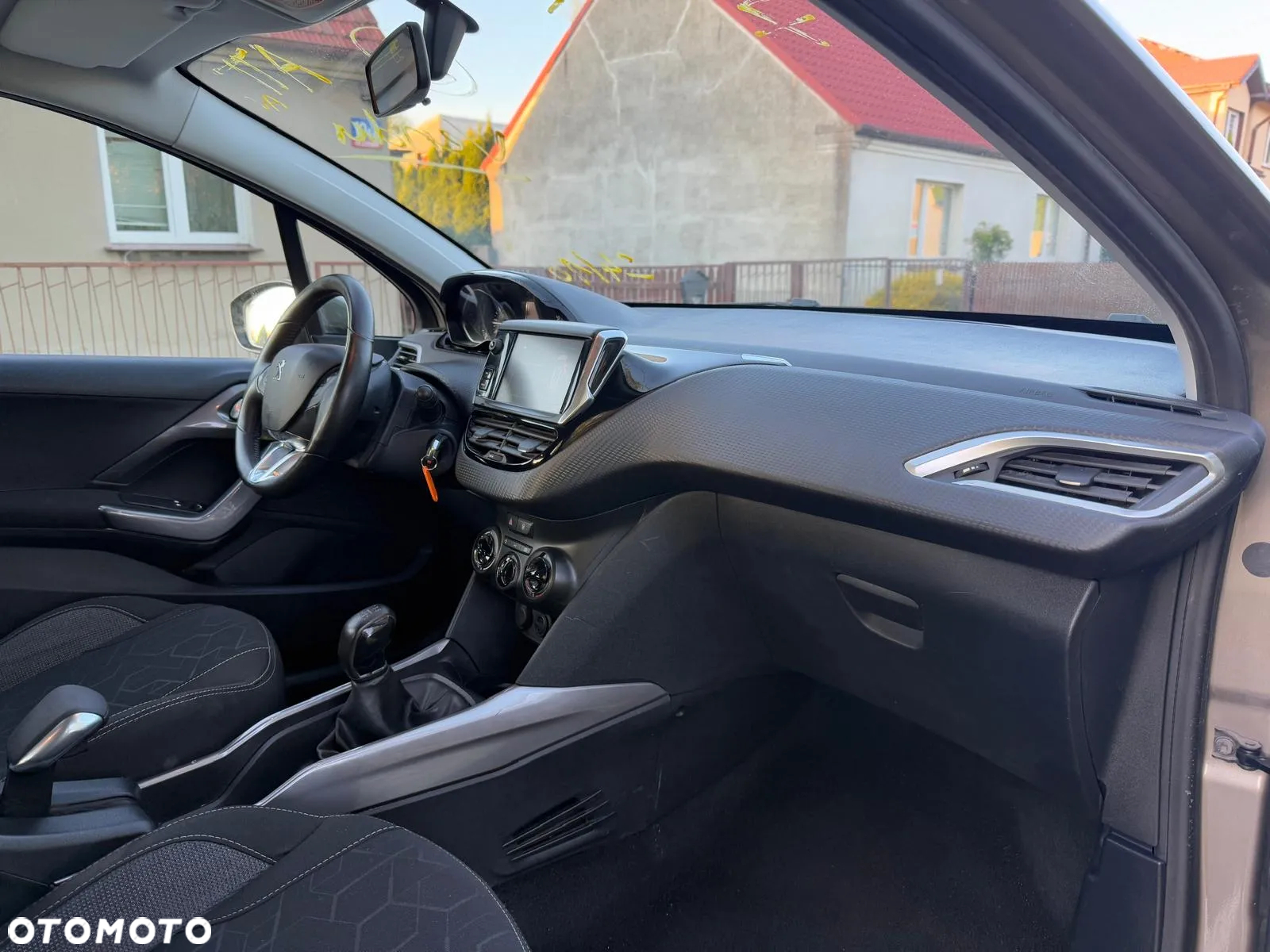 Peugeot 2008 82 VTI Allure - 11