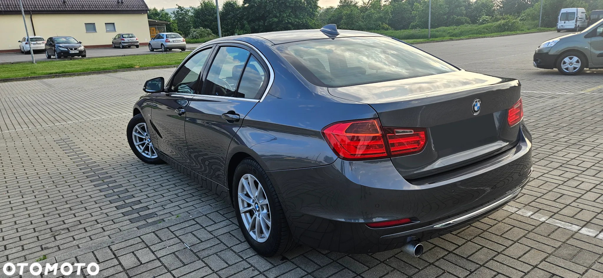 BMW Seria 3 320d Efficient Dynamic Edition Luxury Line - 3