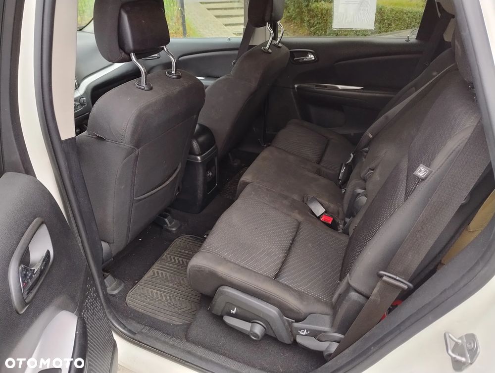 Dodge Journey - 8