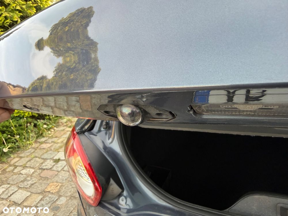Ford Kuga 2.0 TDCi 2x4 Titanium - 6