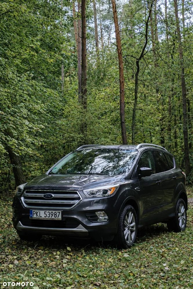 Ford Kuga 1.5 TDCi 2x4 Titanium - 17