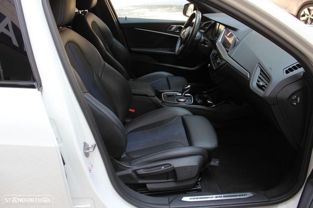 BMW 116 d Pack Desportivo M Auto - 27
