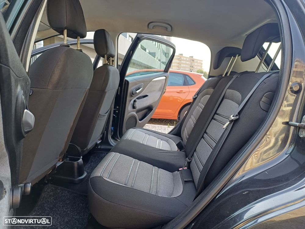 Fiat Punto Evo 1.4 Dynamic Style - 37