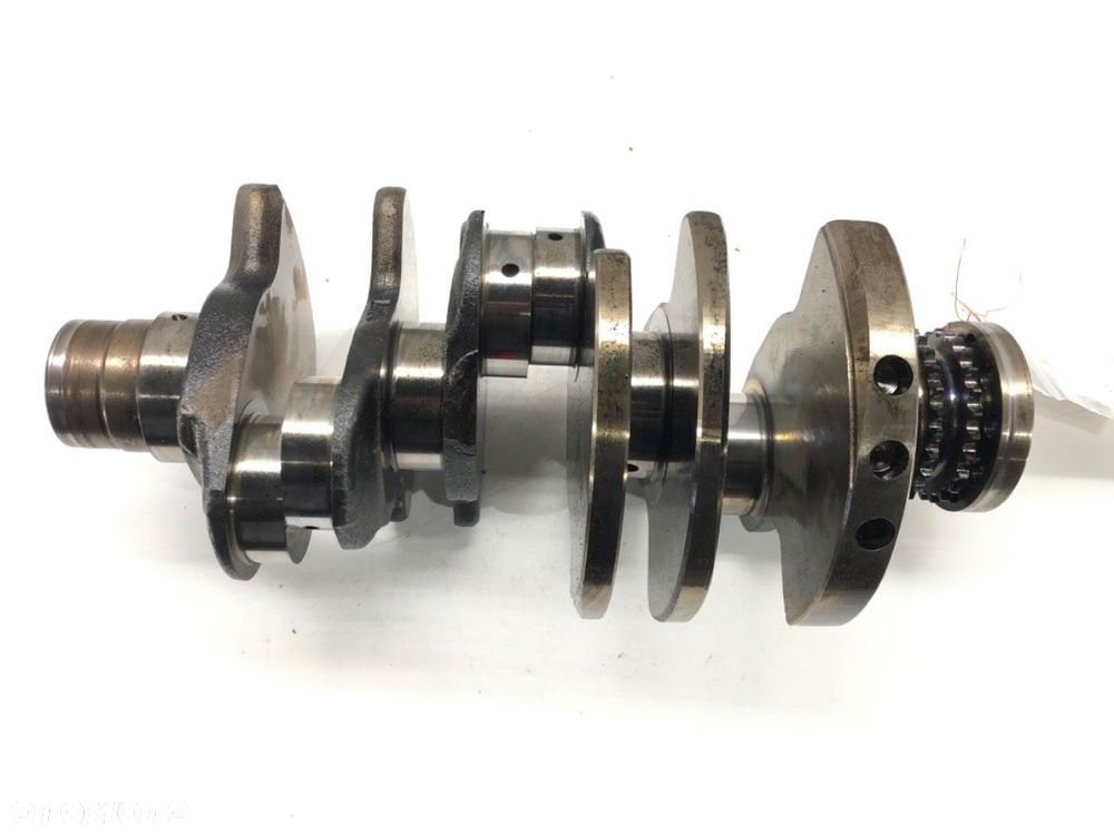 WAŁ KORBOWY  AUDI A6 C6 Avant (4F5) 2004 - 2011 3.0 TDI quattro 165 kW [225 KM] olej napędowy 2005 - 1