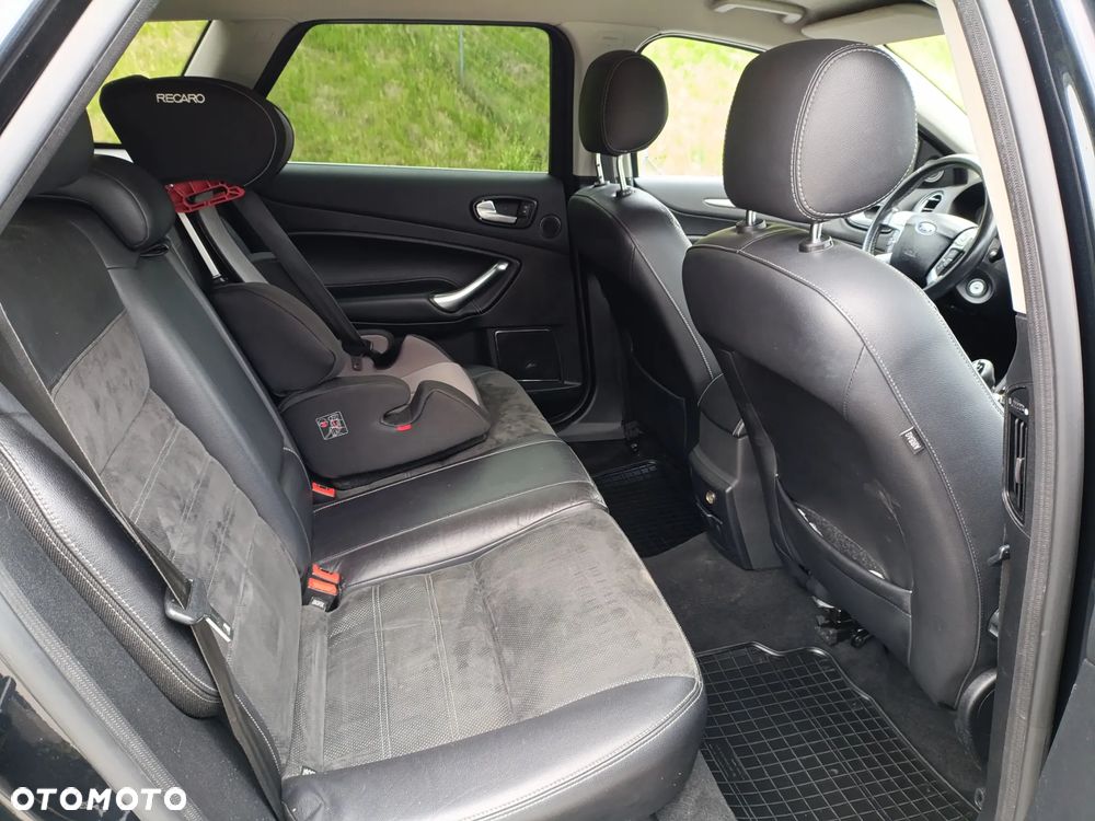Ford Mondeo 2.0 TDCi Titanium - 22
