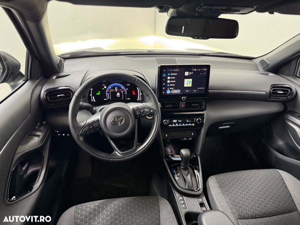 Toyota Yaris Cross 1.5 VVT-i HSD 116 4x2 HEV Dynamic - 23