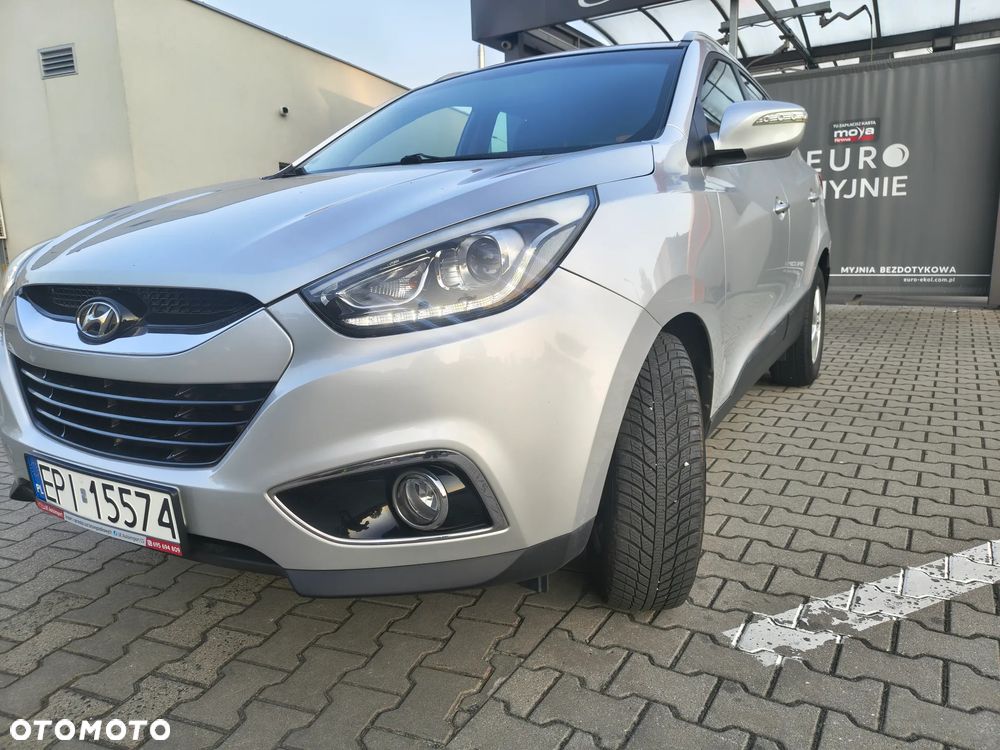 Hyundai ix35 1.7 CRDi 2WD blue Finale Gold - 8