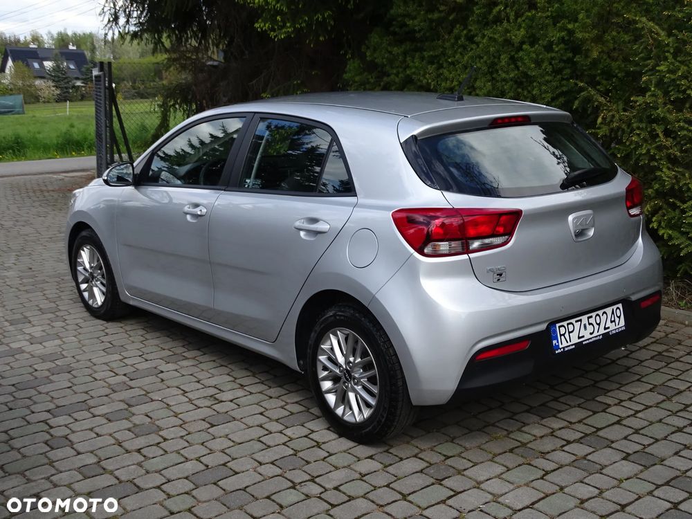 Kia Rio 1.0 T-GDI L - 10