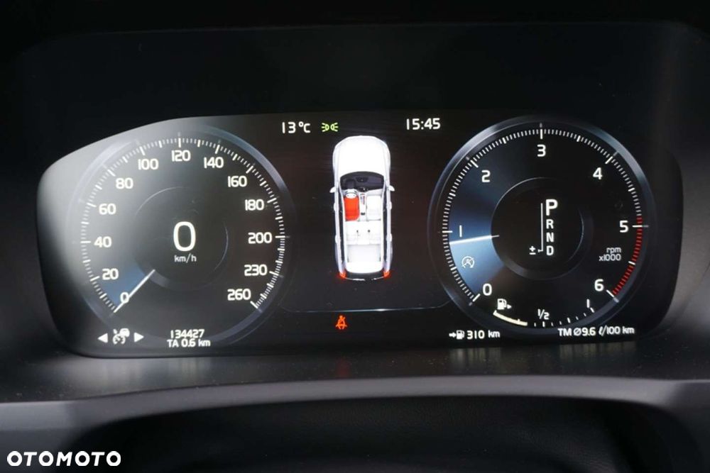 Volvo XC 90 - 8