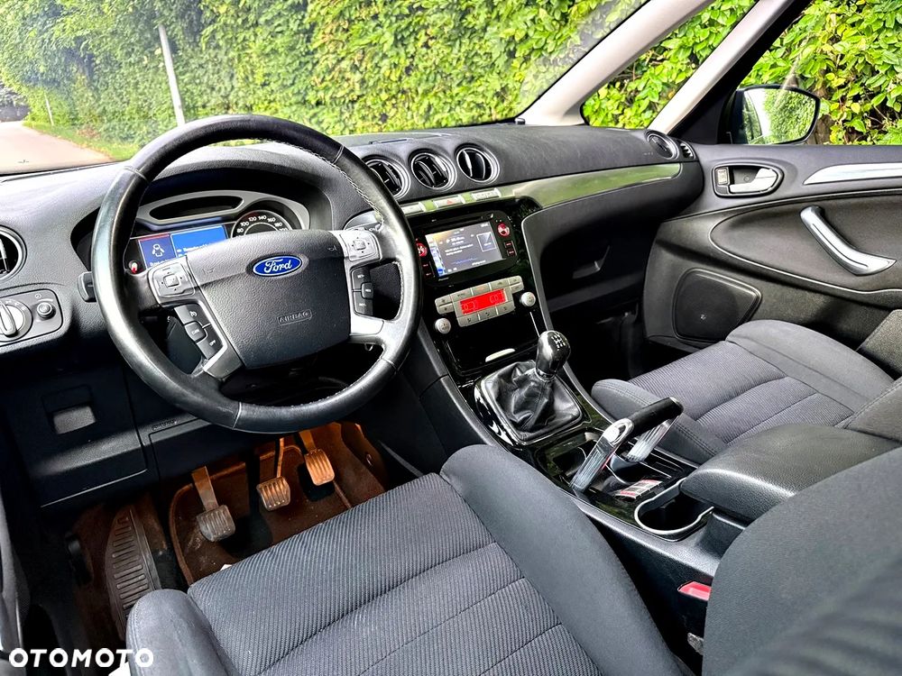 Ford S-Max - 8