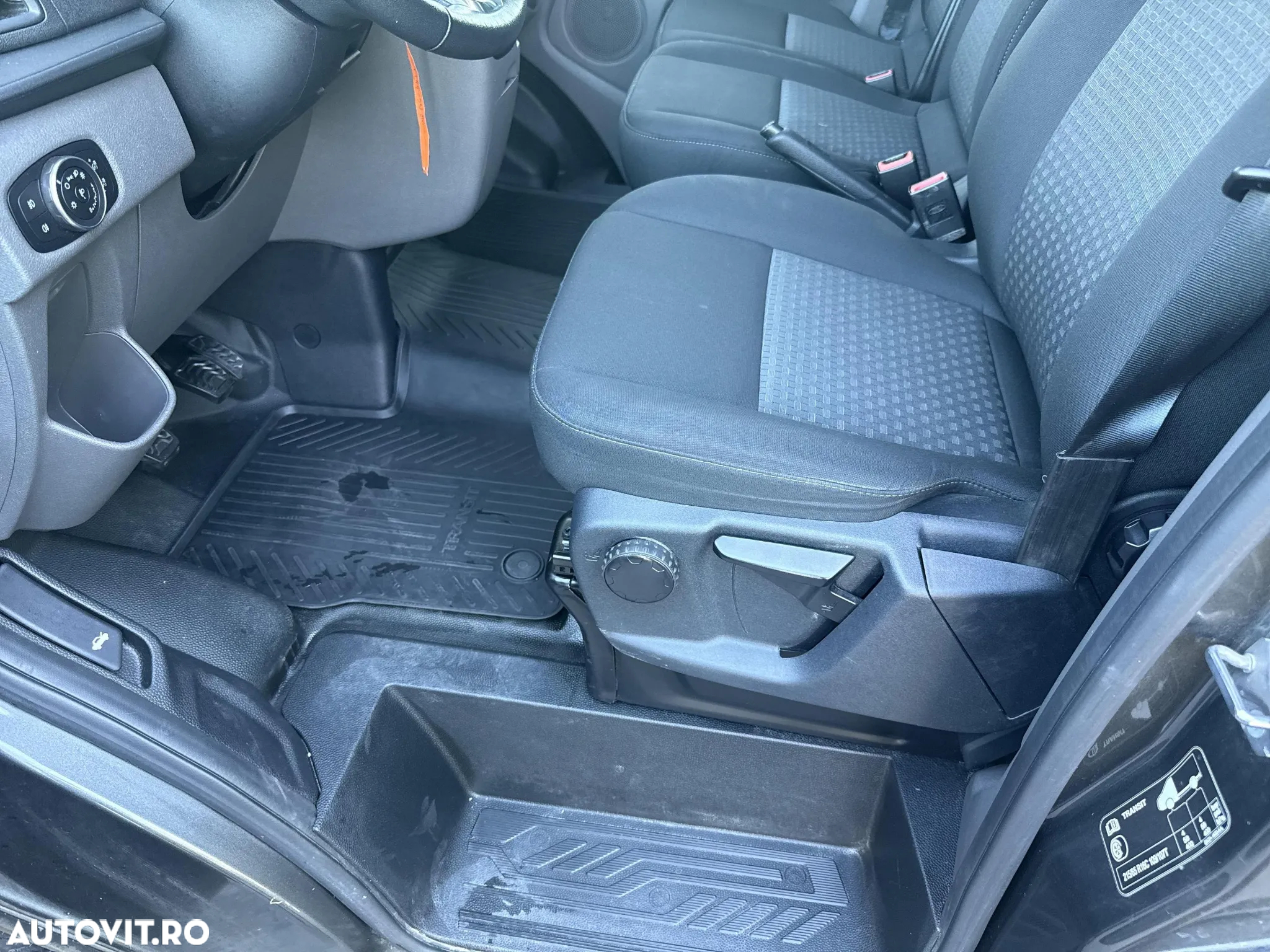 Ford Transit Custom - 12