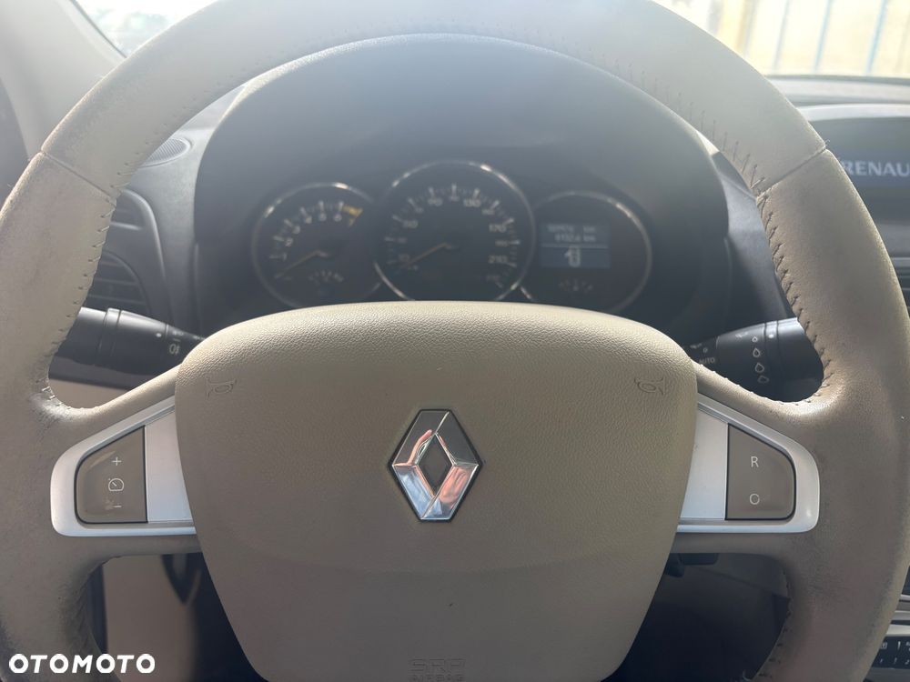 Renault Fluence 1.6 16V 110 Dynamique - 5