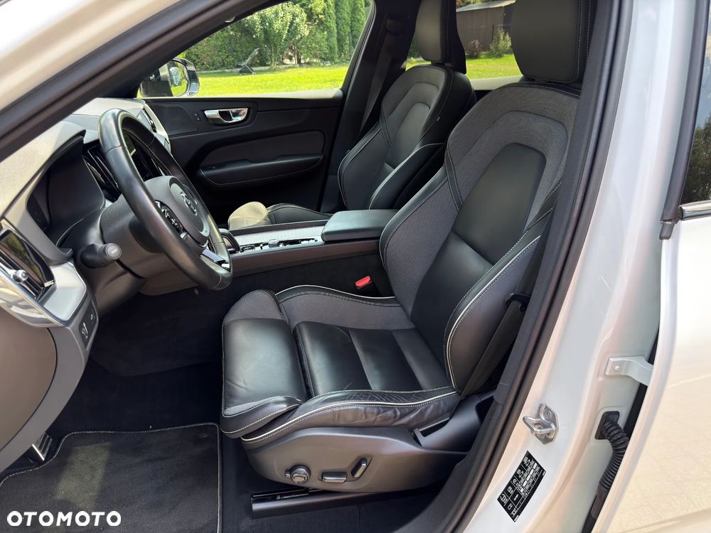 Volvo XC 60 B5 D AWD Geartronic RDesign - 27