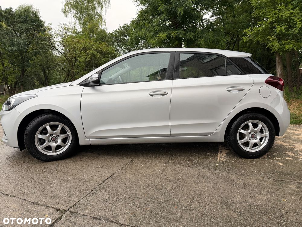 Hyundai i20 - 3
