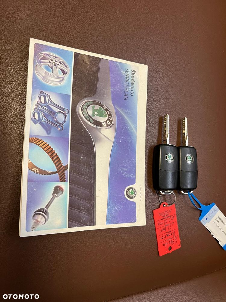 Skoda Roomster 1.6 16V - 23