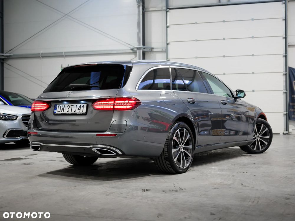 Mercedes-Benz Klasa E 300 de Avantgarde - 11