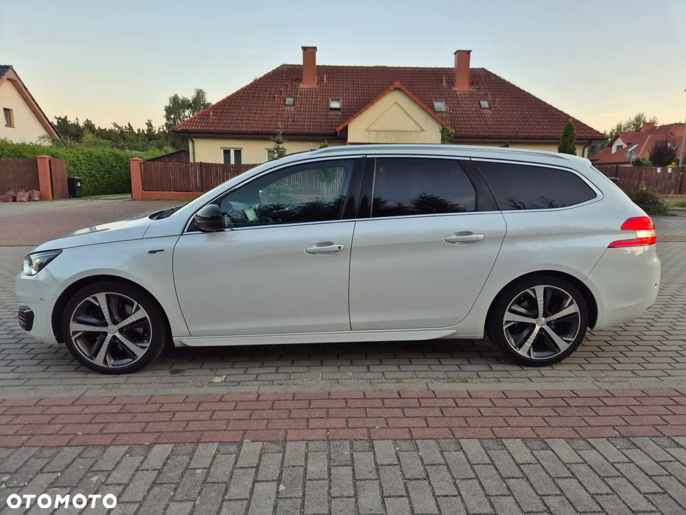 Peugeot 308 THP 205 GT - 32