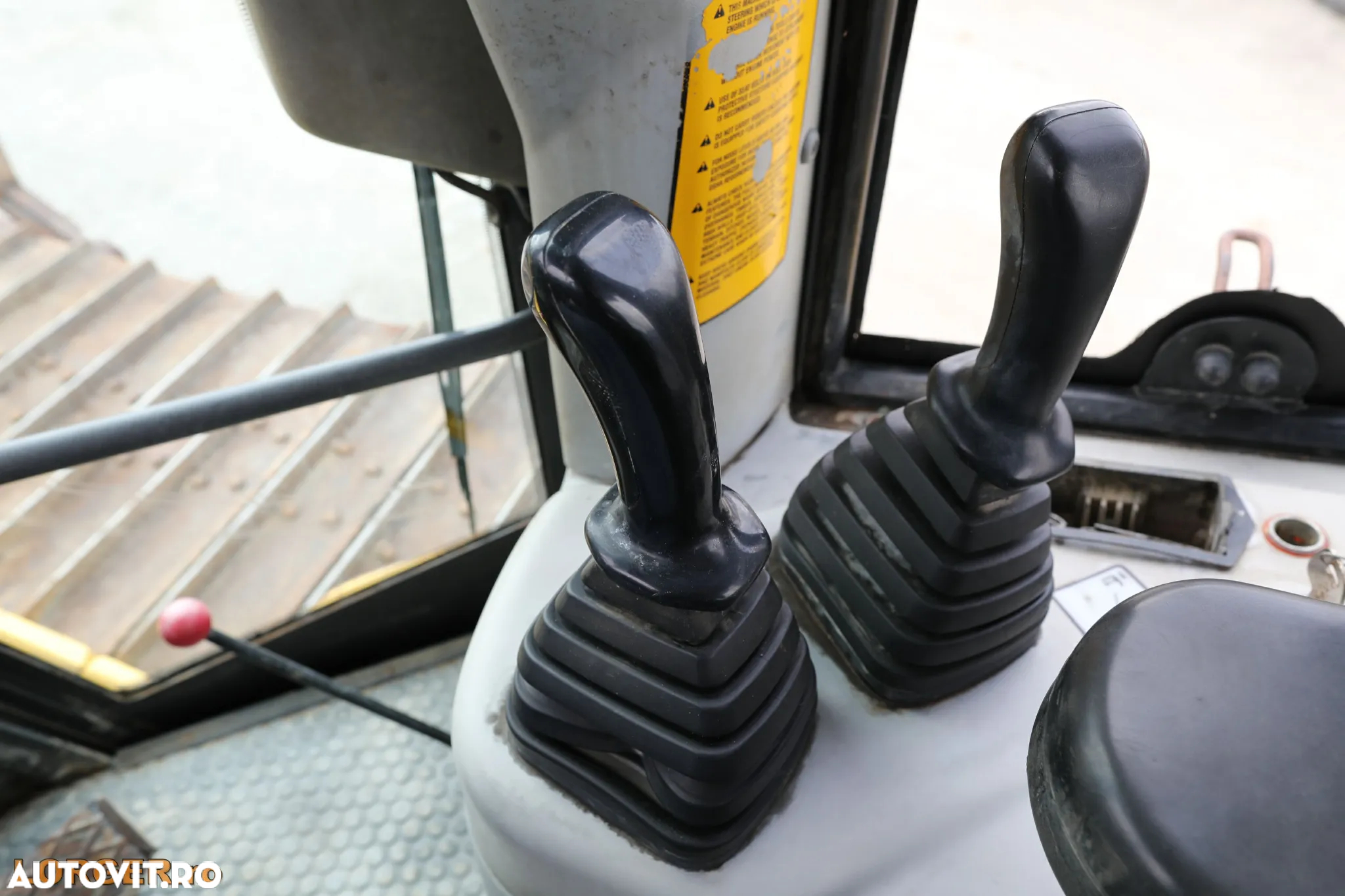 New Holland D 180 - 11