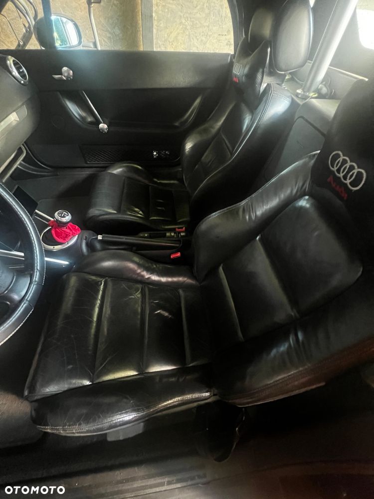 Audi TT Roadster 1.8T - 10
