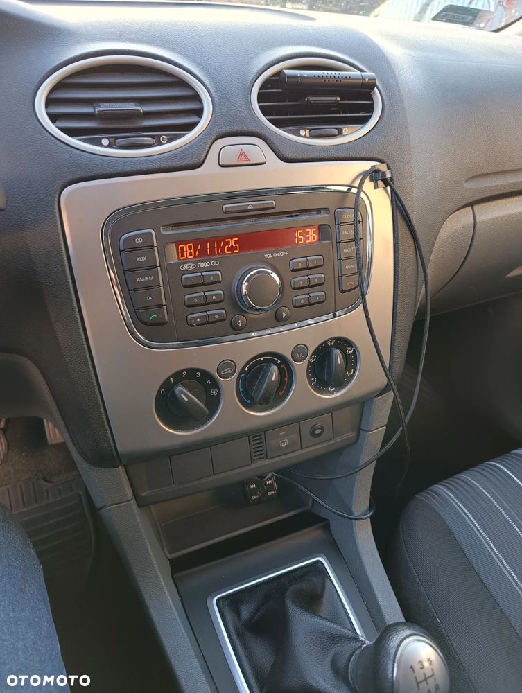 Ford Focus 1.6 TDCi Ambiente - 13