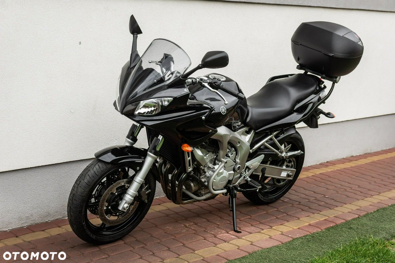 Yamaha FZ - 6