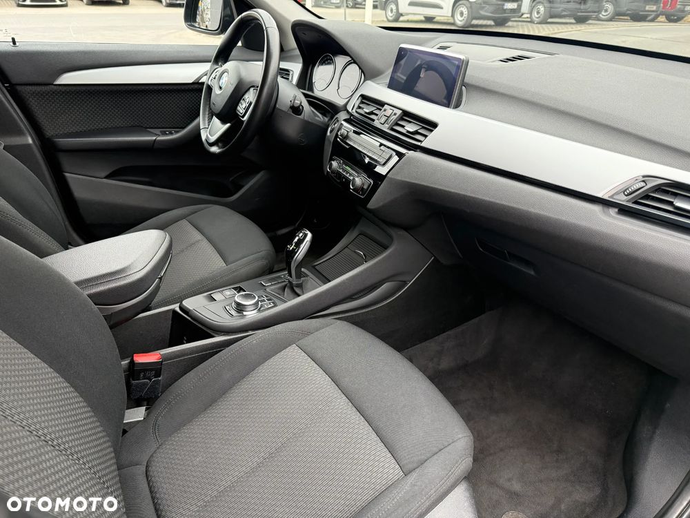 BMW X1 sDrive18i - 12