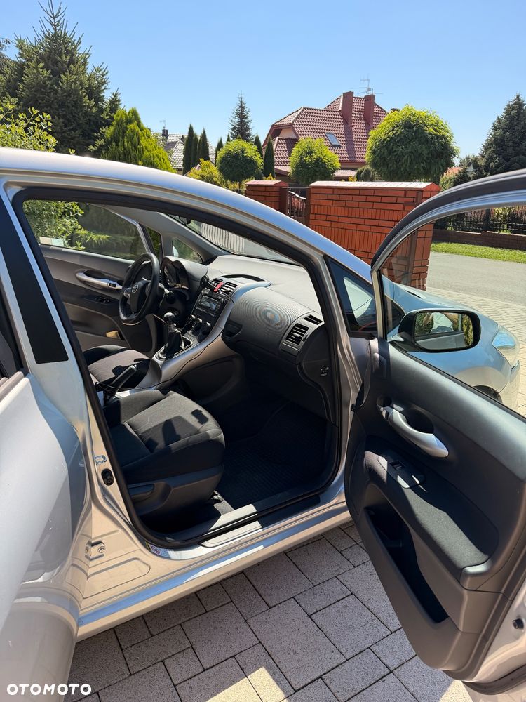 Toyota Auris 1.33 VVT-i Active - 14